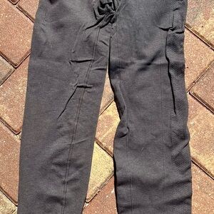 Lululemon Athletica Black Leggings Sleek Stretchy Design